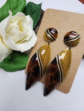 Beautiful Vintage Signed Edgar Berebi Pierced Earrings